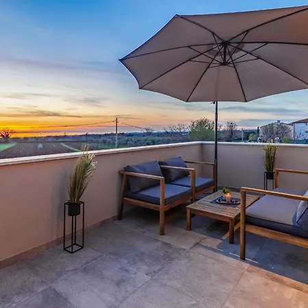 Gorgeous In With Wifi